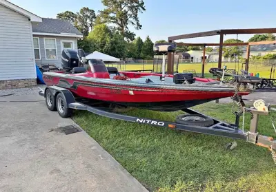 1996 Nitro Bass boat 896 savage