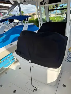 2019 Boston Whaler Outrage 250