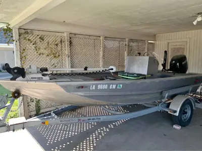 Custom Hanko bass boat