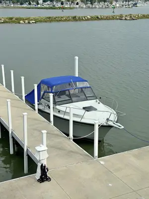 1989 Rampage sportsman 28' fishing boat meticulously maintained!