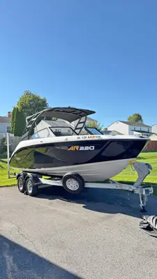 2024 Yamaha AR220