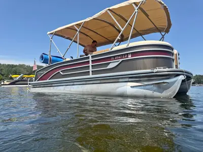 Lowe pontoon boat