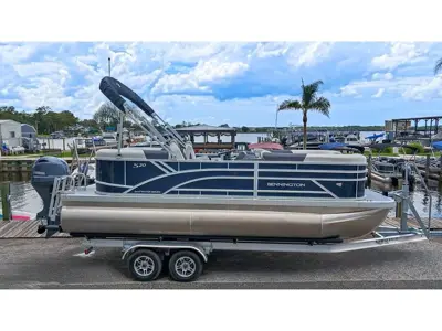 2027 Bennington 20 S1 STERN RADIUS