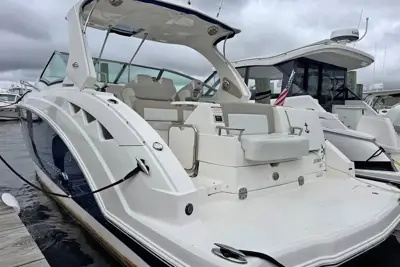 2013 Chaparral 330 Signature| 34'