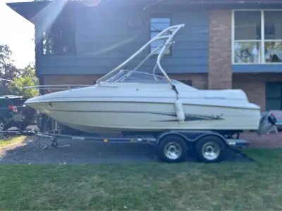 2002 Glastron SX209 cuddy