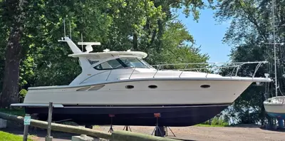 2002 Tiara 3800 Open, Turn Key, Diesel Boat