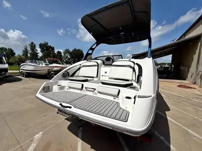 2020 Yamaha 242 SE - 24ft Jet Boat