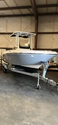 2022 Bayliner trophy cc22