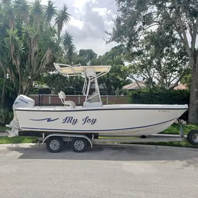 Boat Mako and Trailer, Honda 4-Stroke 130 HP