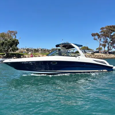 2015 Sea Ray 300 SLX