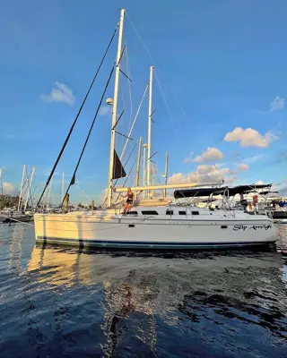 2009 Hunter49 Sailboat: Fully Loaded