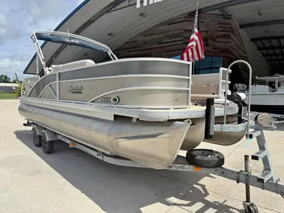 2014 Godfrey sweetwater premium coastal edition 240 tritoon