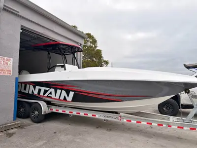 31’ Fountain Boat