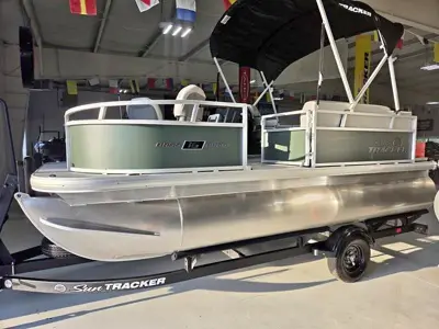 2027 Sun Tracker Bass Buggy® 16 XL Select