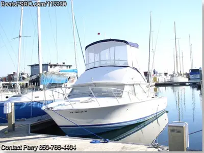 1981 Bertram Flybridge Cruiser — 28ft
