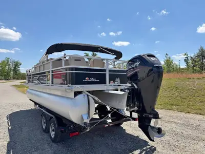 2019 Sun Tracker 20 - dlx pontoon