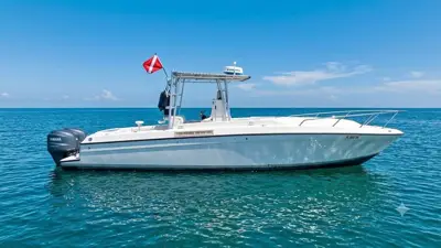 1999 Contender 35 express center console