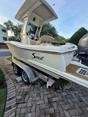 Scout 225XSF Center Console