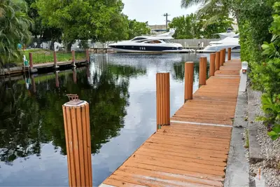 80’ Private Yacht Dock / Boat Slip for Rent - Fort Lauderdale