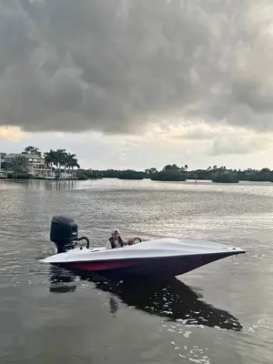 18 Action Marine Raceboat