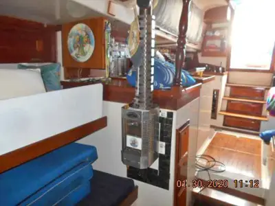 Sailboat Columbia 50