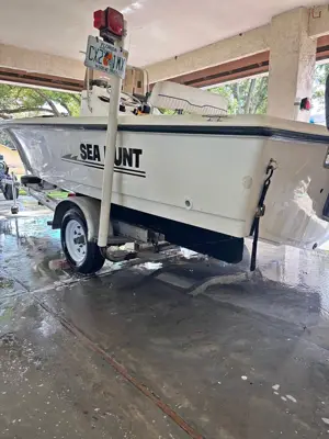 2001 Sea hunt navigator 19’2 bay boat cc