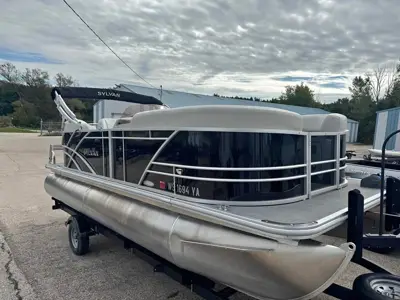 2025 Sylvan 820 LZ CR