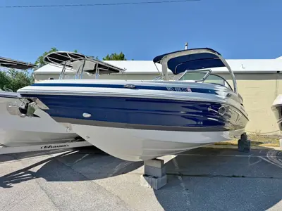 2023 Crownline 280 XSS Bowrider