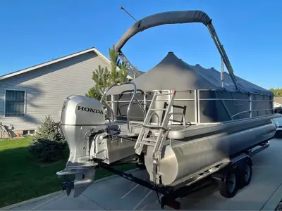 2019 Sweetwater pontoon SW2286C 2919 Trail-master trailer WBTH2451R Honda 90 horse motor BF90DK5LRTA