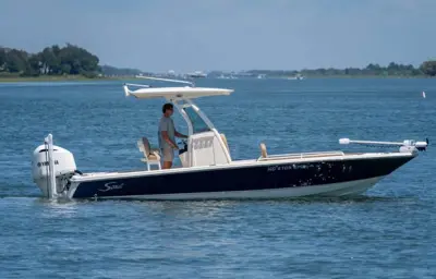 2019 Scout 251 XSS Bay Boat