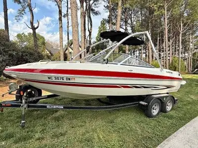 2008 Glasstron gt225