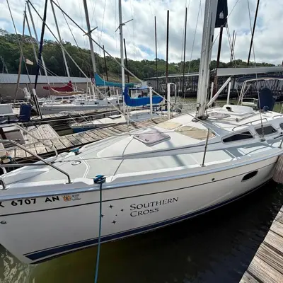 2008 Hunter 36