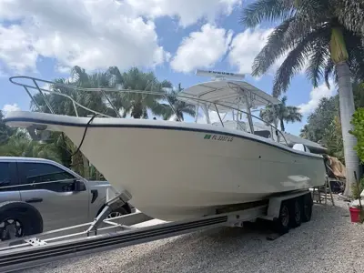 1999 Pursuit 28 CC – Repowered 2022 Twin Suzuki 300s