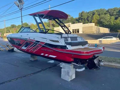 2018 Monterey 6