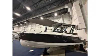 2026 Monterey Elite 25 SD — 350HP V8 | Bow Thruster |