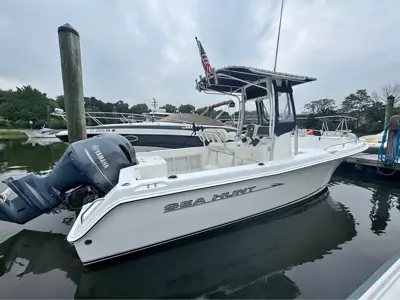 2007 Sea Hunt 220 Triton