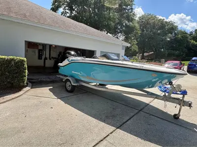 Bayliner M17 mx 2022