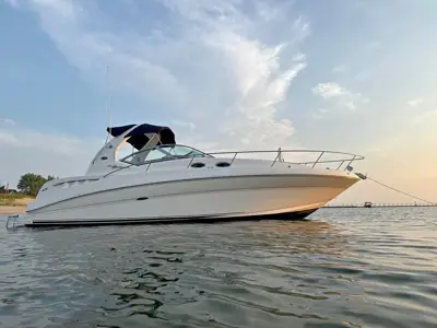 2003 Sea Ray 320 sundancer 6.2l v-drives, gen, bow thruster, and new canvas