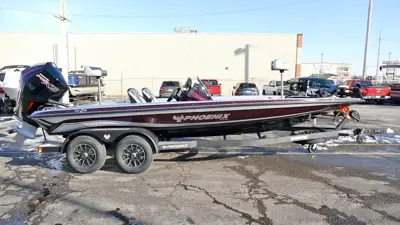 2026 Phoenix Bass Boats 721 ZXL
