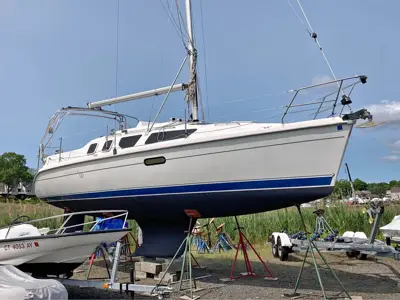 Hunter 320 Sailboat 2000