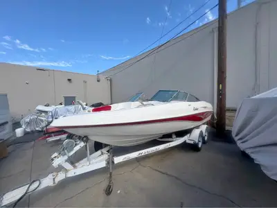 2002 Rinker 21