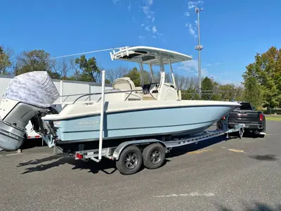 2021 Boston Whaler Dauntless 270 Low Hours