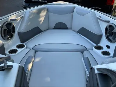 2018 Malibu 23lsv
