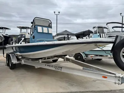 2027 Freedom Commander 21 Suzuki 200hp 3" Running Draft