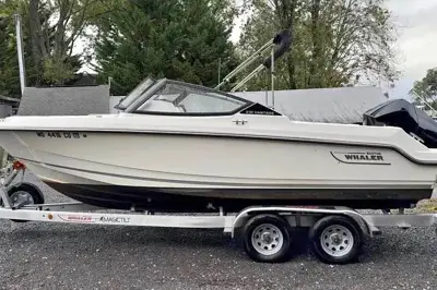 Boston Whaler - 210 Vantage 2024