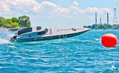 1998 Phantom 30 canopy race boat