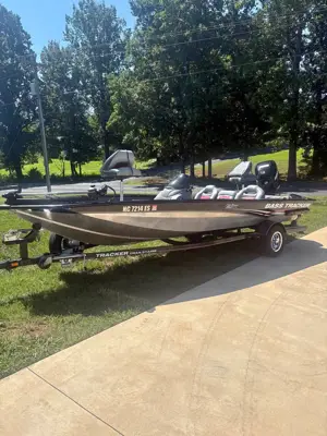 2009 Bass tracker 190 tx pro team