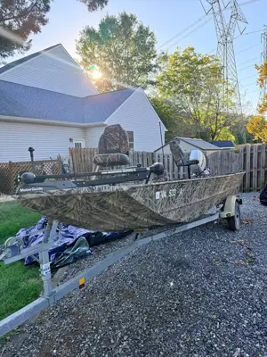 2017 Lowe Roughneck 1760SC
