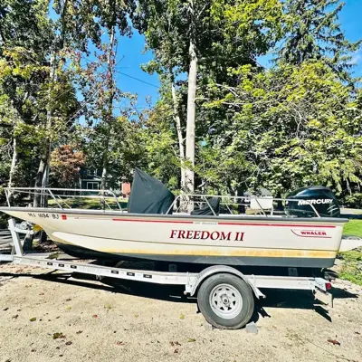 2010 Boston Whaler Montauk