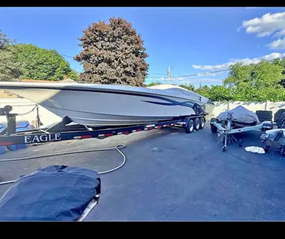 38 Ft Fountain lightning with Eagle Trailer. FALL DEAL!!!
